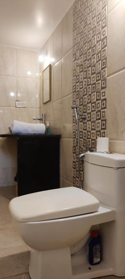 J-House, Spacious Apartments With Balconies, Thalassa 1Min Away Siolim Esterno foto