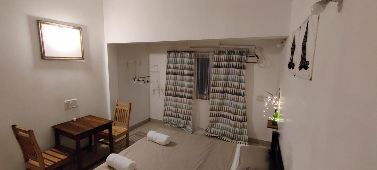 J-House, Spacious Apartments With Balconies, Thalassa 1Min Away Siolim Esterno foto