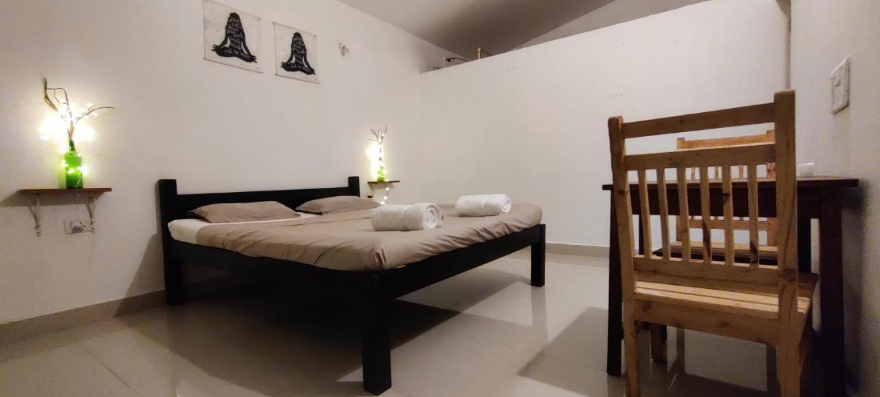 J-House, Spacious Apartments With Balconies, Thalassa 1Min Away Siolim Esterno foto