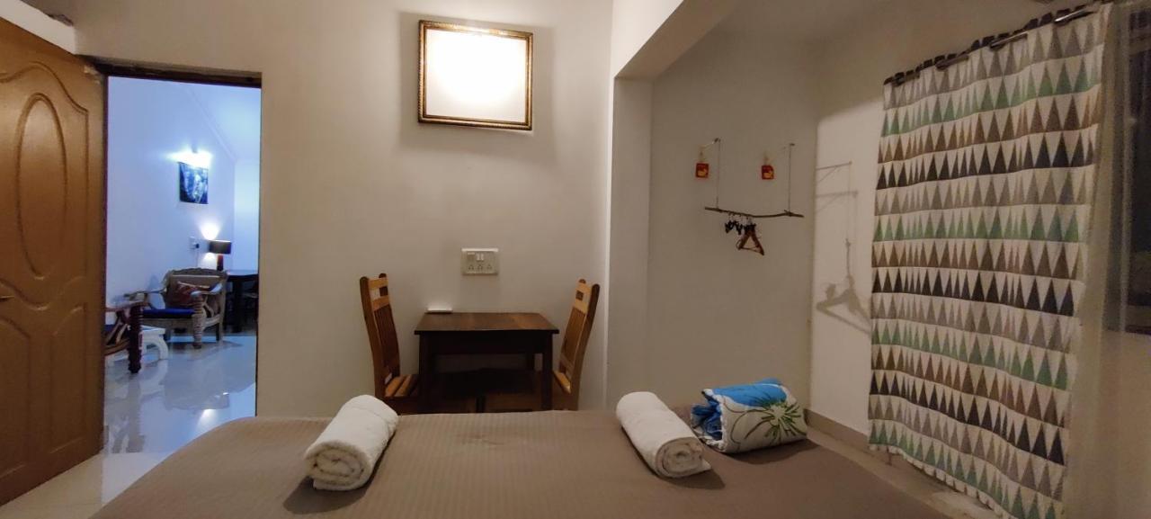 J-House, Spacious Apartments With Balconies, Thalassa 1Min Away Siolim Esterno foto