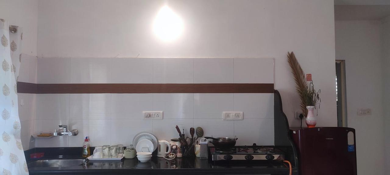 J-House, Spacious Apartments With Balconies, Thalassa 1Min Away Siolim Esterno foto