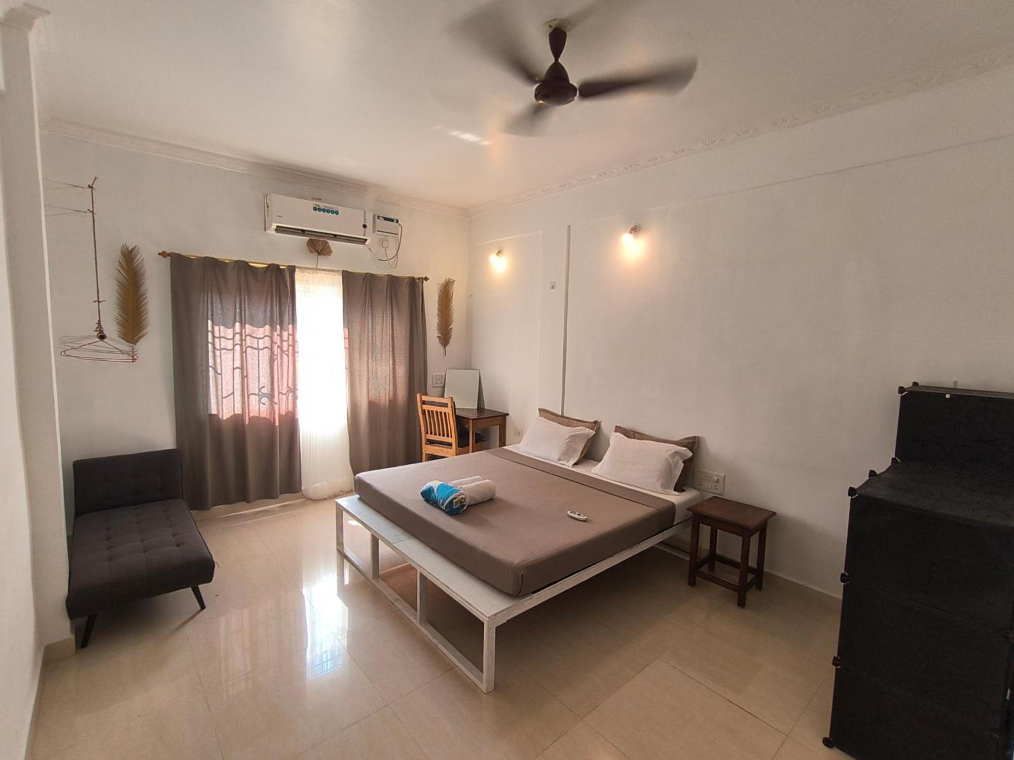 J-House, Spacious Apartments With Balconies, Thalassa 1Min Away Siolim Esterno foto